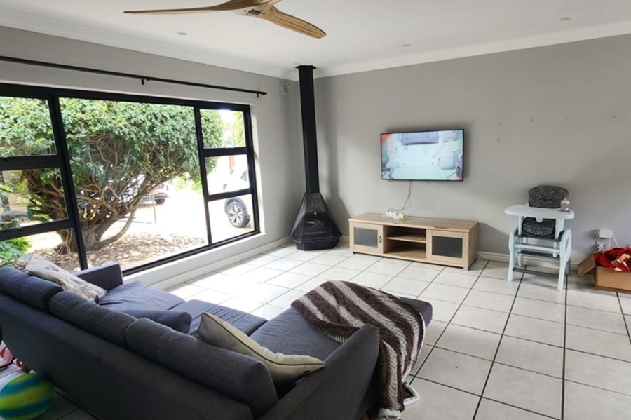 To Let 3 Bedroom Property for Rent in Wellway Park East Western Cape